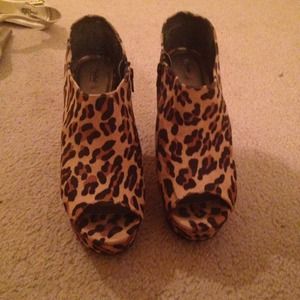 Cheetah print open toe wedges