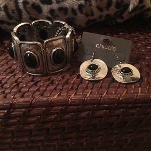 🎉reduced🎉Chicos bangle and earrings 👀😁🎀