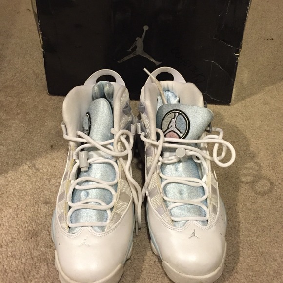 condition 8.5/10 bottom of shoe condition 6/10