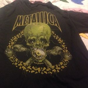 Classic Metallica shirt barely worn