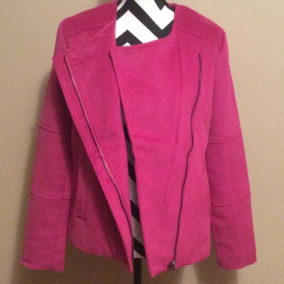 Fuchsia Jacket 🌺 - Picture 3 of 3