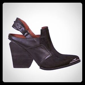 New Forever21 Premium Black sling back bootie