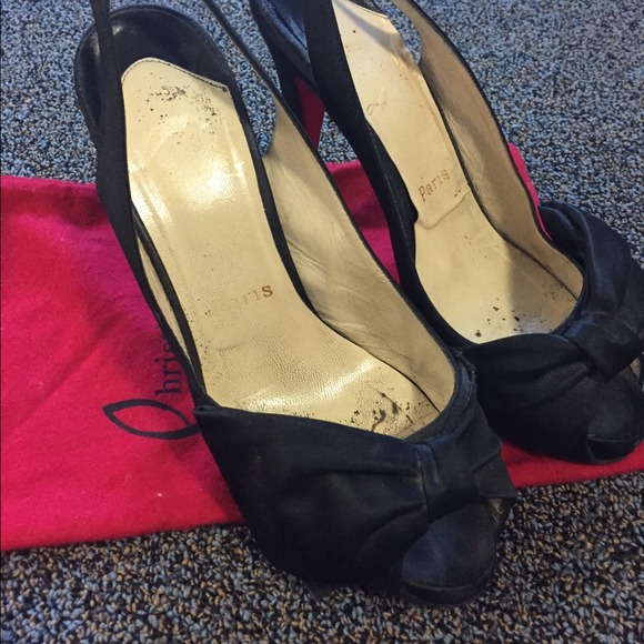 Christian Louboutin Very Noeud Knotted Satin Pump