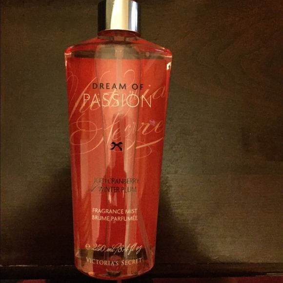 VS dream of passion perfume