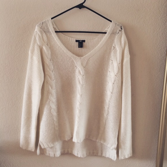 ️BUNDLE! H&M knit sweater + f21 sweater