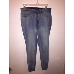 High-waisted Light Denim Jeans