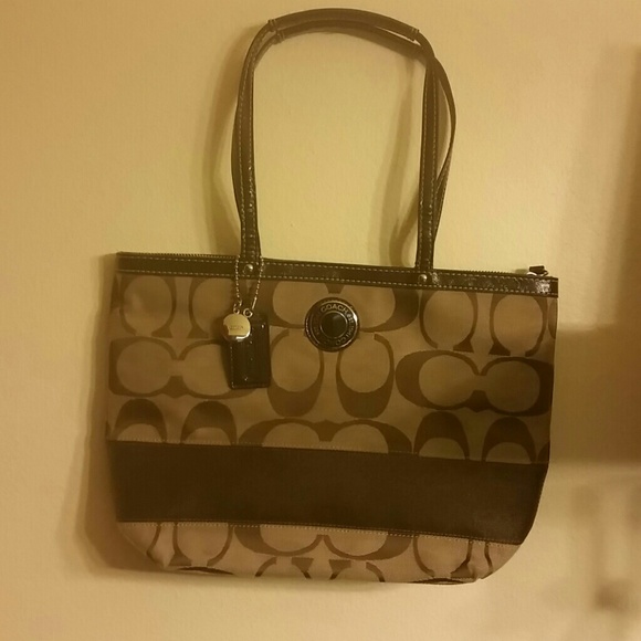 Coach tote- Mahogany/Khaki w/patent leather trim