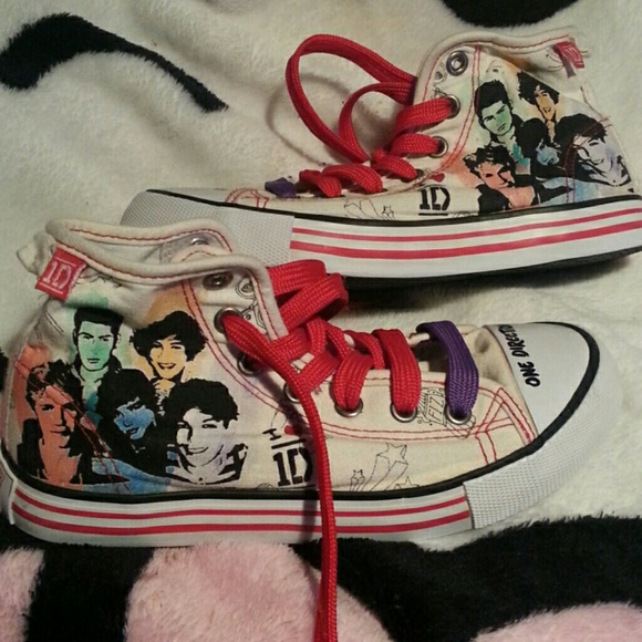 One Direction 1D sneakers