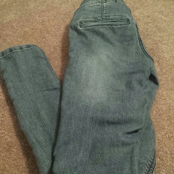 Skinny Jeans - Picture 2 of 2