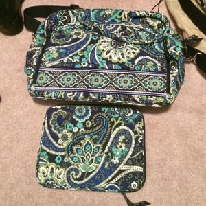 Green and blue bundle