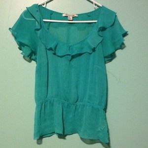 Forever 21 Cute Ruffle Blouse