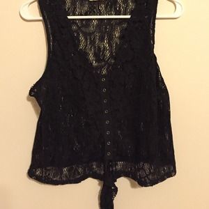 Black snap up tank top