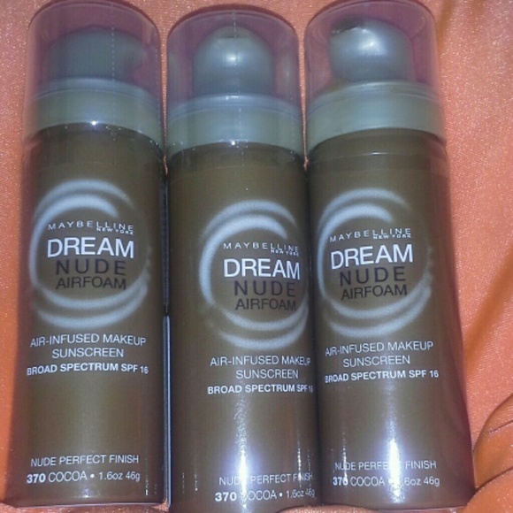 On hold til 5/22 3 Maybelline Dream Nude airfoam