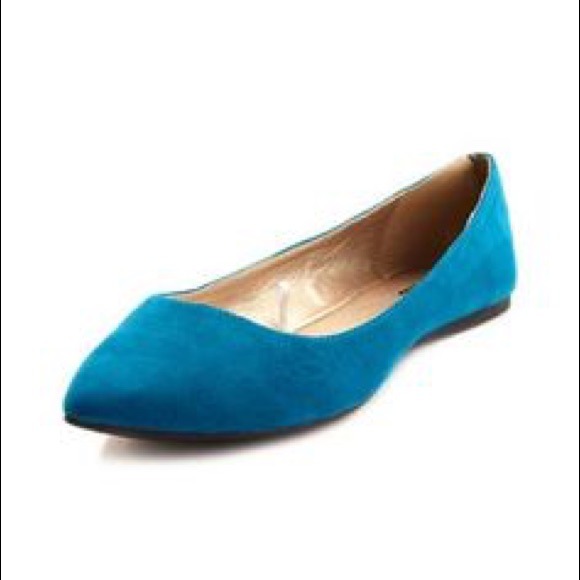 Brand new, never worn turquoise pointy toe flats