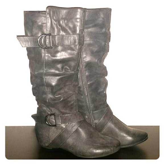 Calf high Grey Boots - Picture 1 of 3
