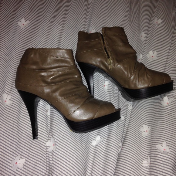 Rampage Heels