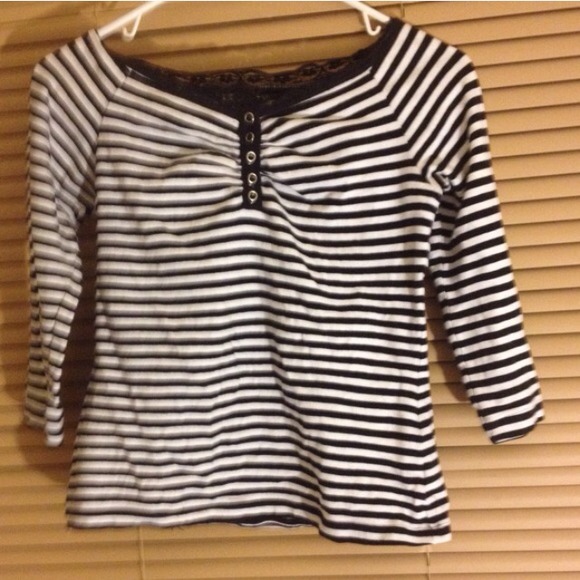 Black and white stripped top