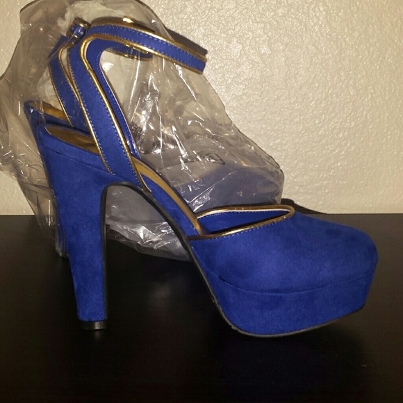 Candies Navy Blue/ Gold Heels - Picture 4 of 4