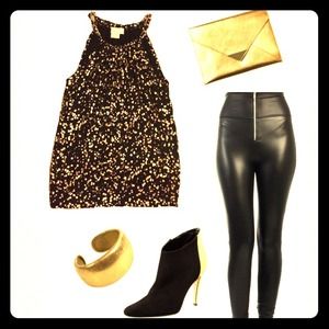 ✨Michael Kors✨ gold and black tank top