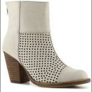 SOLD🚫Diba Eylsa booties⭐️