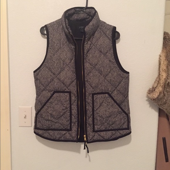 Authentic J. Crew herringbone vest!!