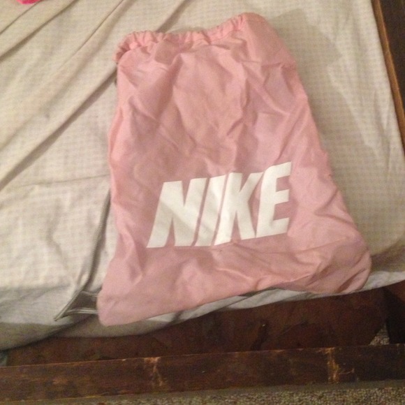 Nike drawstring bag