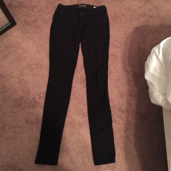 Black skinny jeans