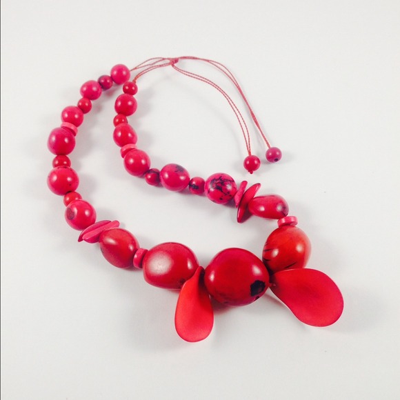 Red Handmade Tagua Necklace - Picture 3 of 4
