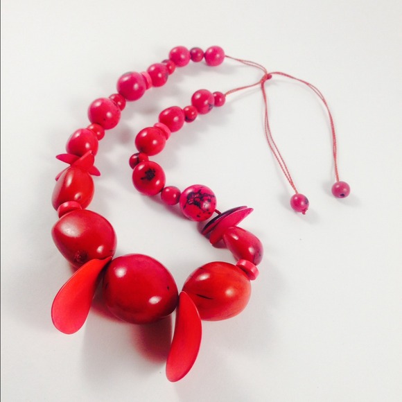 Red Handmade Tagua Necklace - Picture 4 of 4