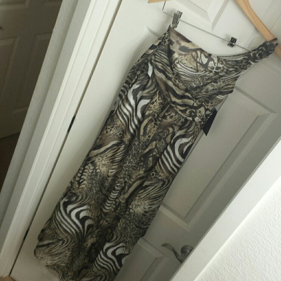 Maxi Animal print Dress - Picture 1 of 4