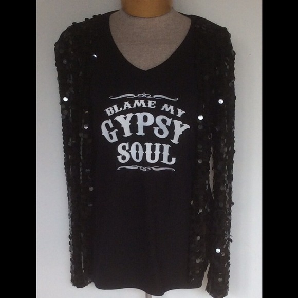 Tops - Blame My Gypsy Soul black v Neck