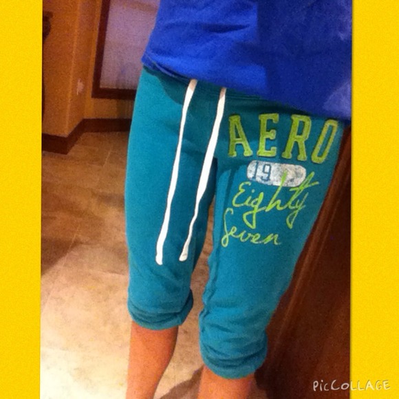 ❌GONE BY JULY 10TH❌Turquoise Capris
