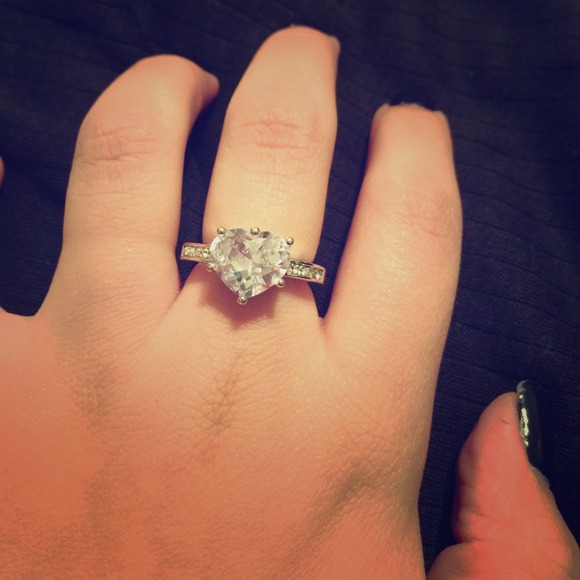 Heart ring