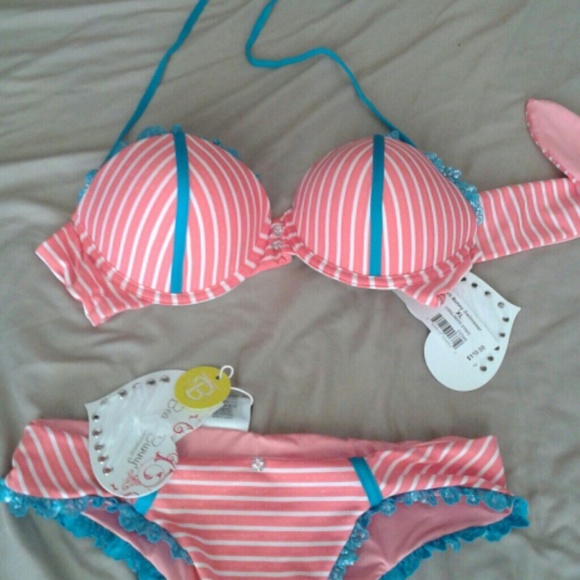 Beach bunny - Picture 4 of 4