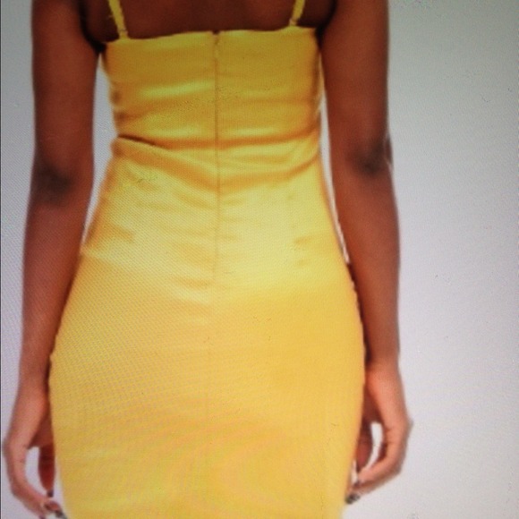 Dress - Picture 3 of 3