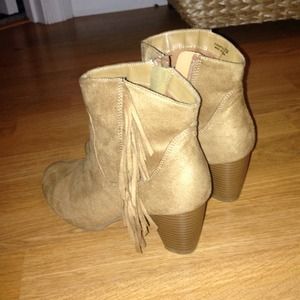 Suede frayed booties