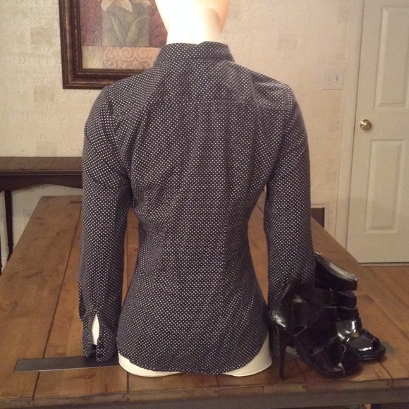 SOLD IN A BUNDLE!! Polka Dot Shirt - Picture 3 of 4