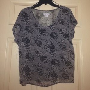Cotton On. Black/white sheer top. Floral design.