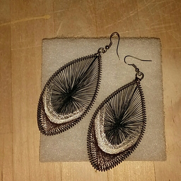 Black and white pierced earrings