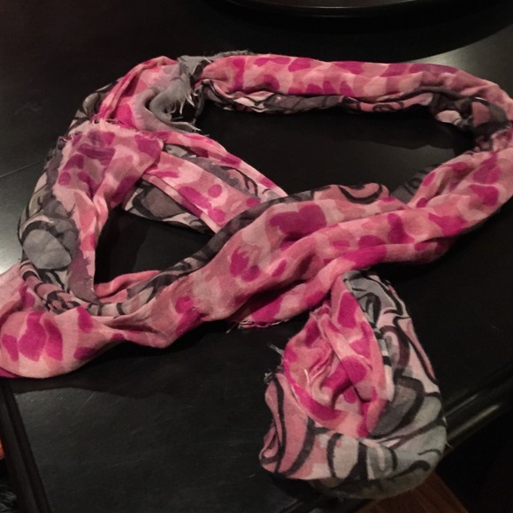 Lightweight soft rectangle scarf pink and grey - Picture 2 of 3