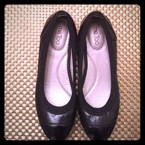 Super cute black flats! Me Too from Nordstrom