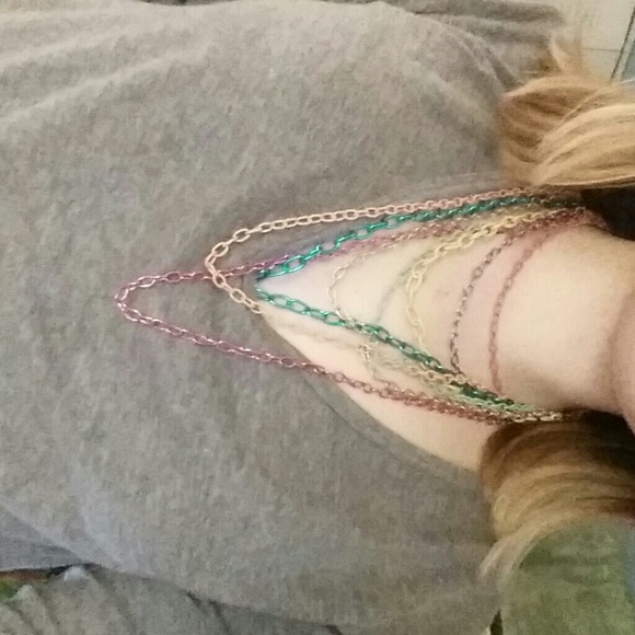 Colorful multichain necklace