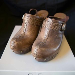 Jessica Simpson Clogs