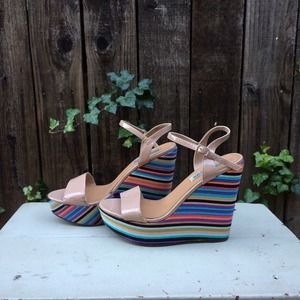 STEVE MADDEN STRIPED WEDGES size 6.5