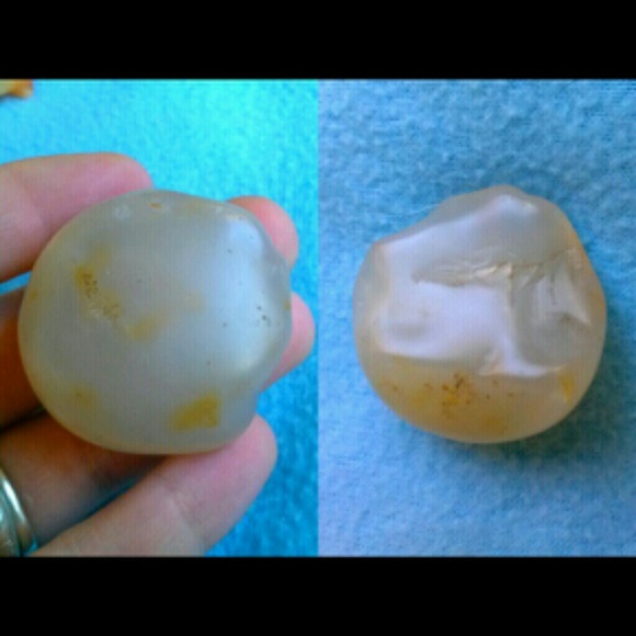NATURAL WHITE STONE