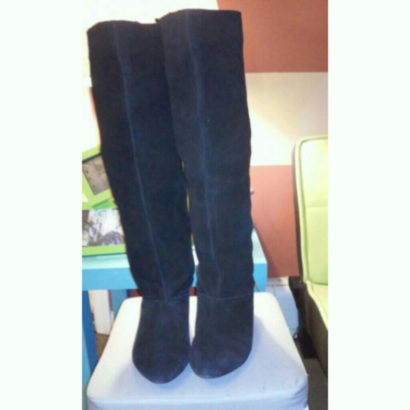 Sexy suede slouch boots!