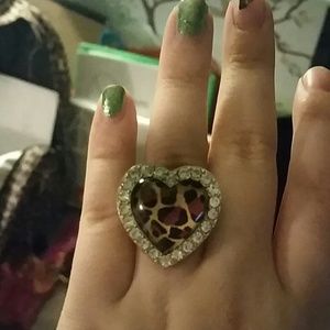 Leopard crystal ring