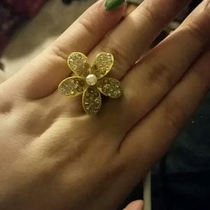 Yellow crystal flower ring