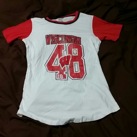 Brand new with out tags Wisconsin badgers tee - Picture 1 of 2