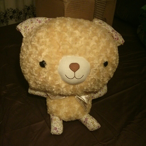 LARGE TEDDY BEAR